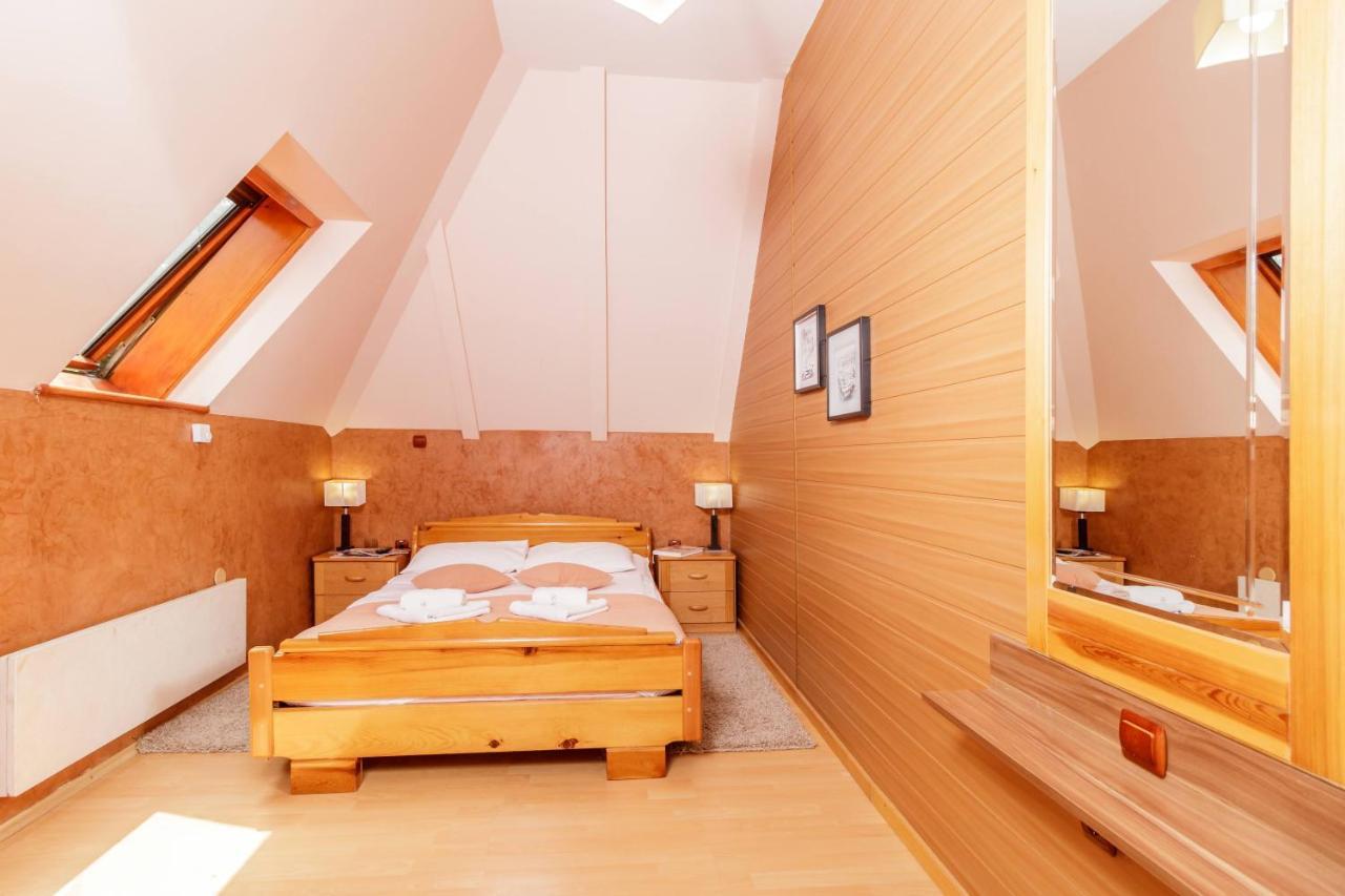 Kraljevi Konaci - Najam Kuca Na Zlatiboru Apartment ภายนอก รูปภาพ