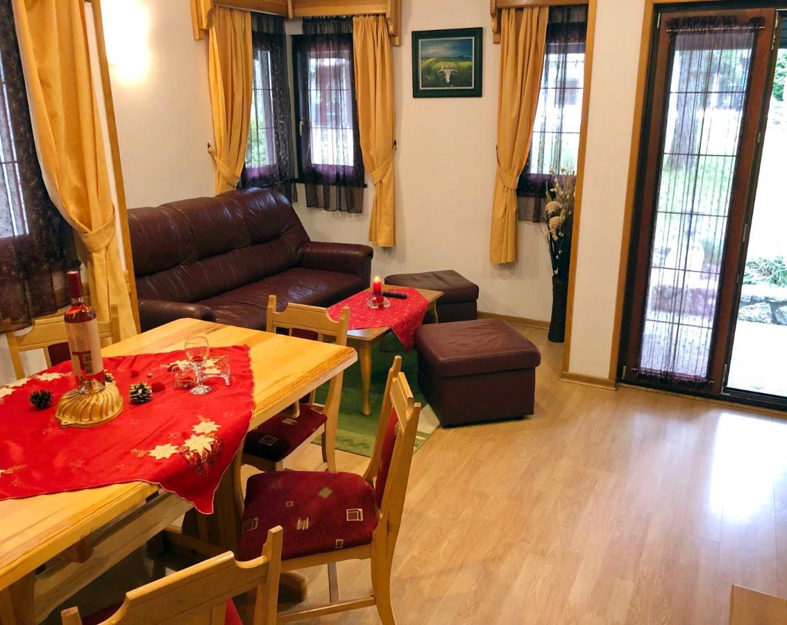 Kraljevi Konaci - Najam Kuca Na Zlatiboru Apartment ภายนอก รูปภาพ
